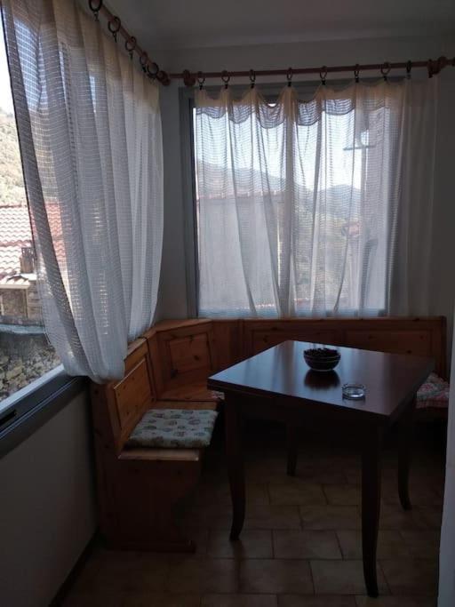 Casa Stefano Lägenhet Ceriana Exteriör bild